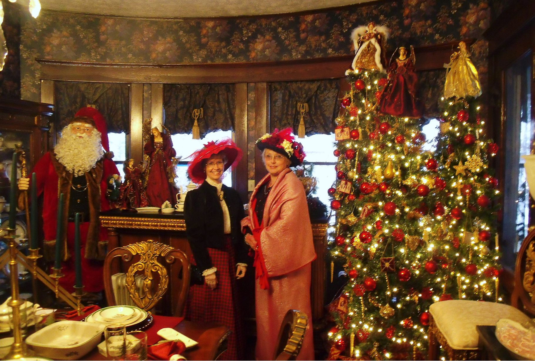 historic holiday home tours