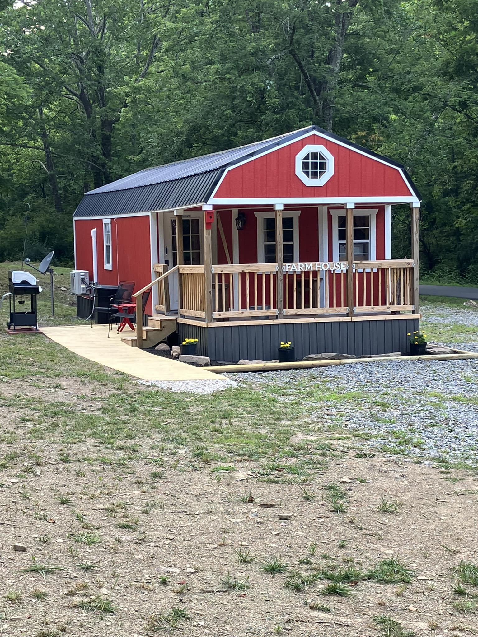 Farmhouse cabin Mercer County WV